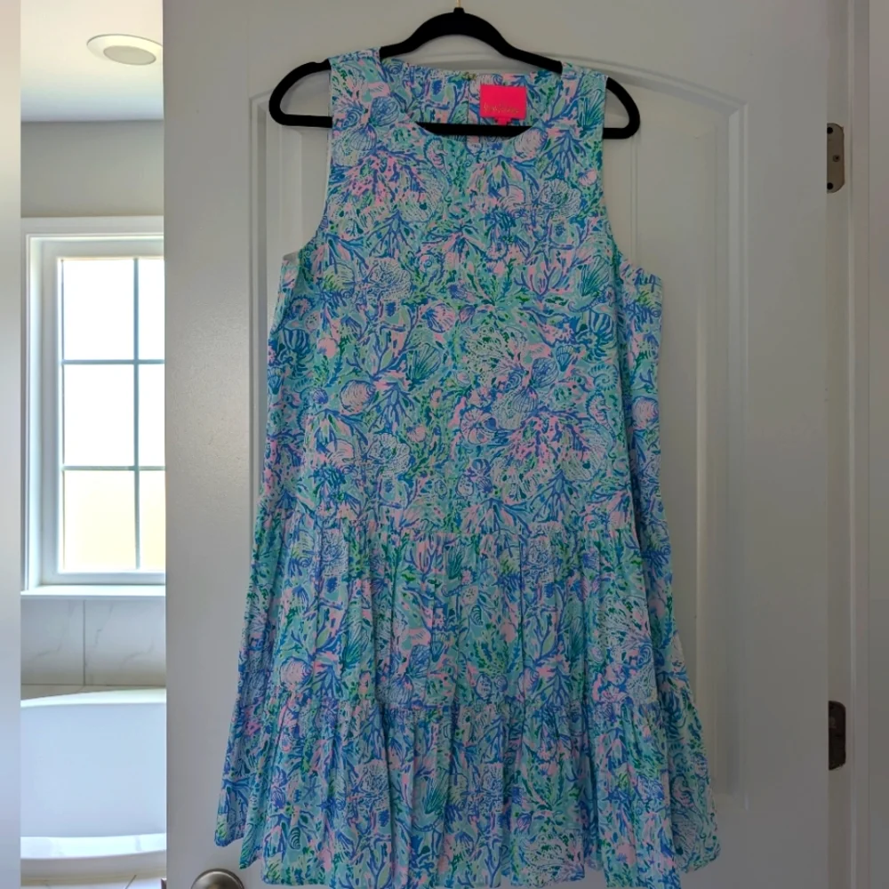 Lilly Pulitzer Trina Floral Sleeveless Dress - Picture 3 of 8